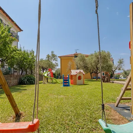 Mizar 2 Apartamento