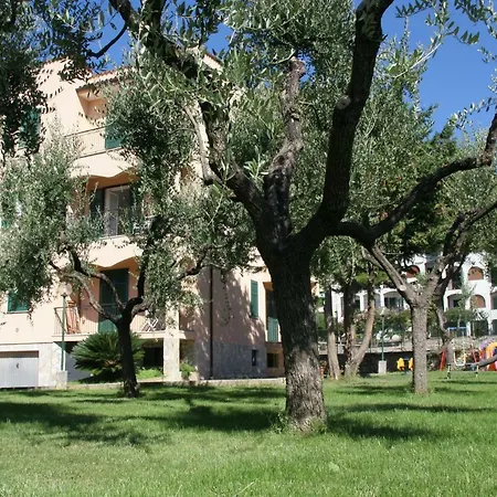 Apartamento Mizar 2 *